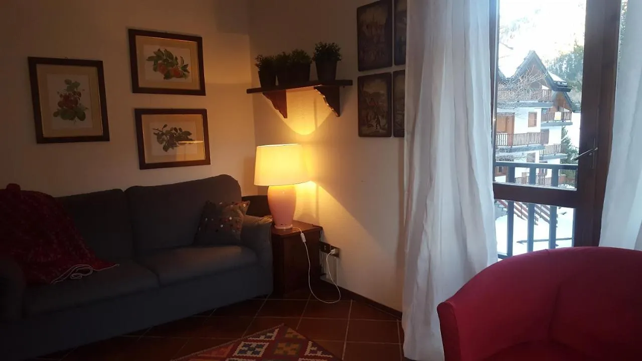 Coeur De Neige Apartment Claviere Italy