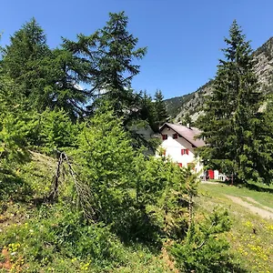  Ostello Rifugio La Capanna